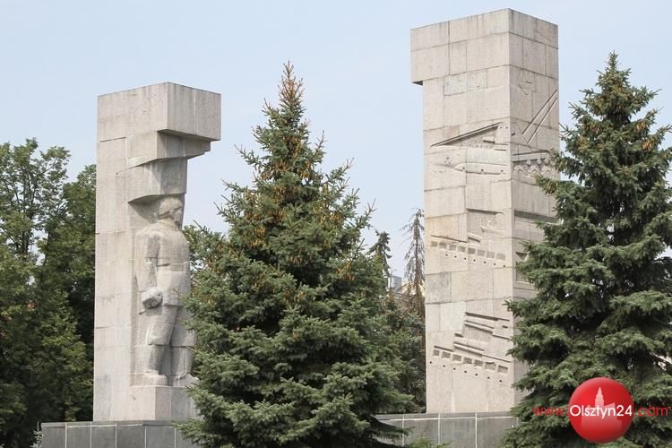 Zamalowali sierp i młot, teraz zapłacą za ich oczyszczenie