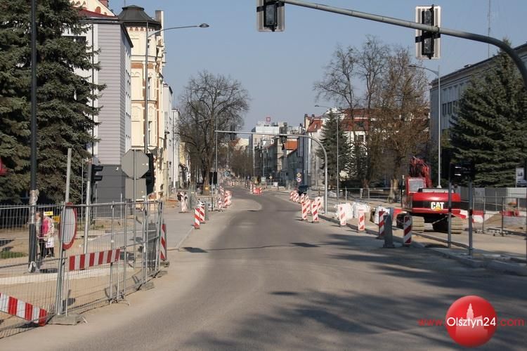 Ruch samochodowy w obu kierunkach wraca na ulicę Partyzantów