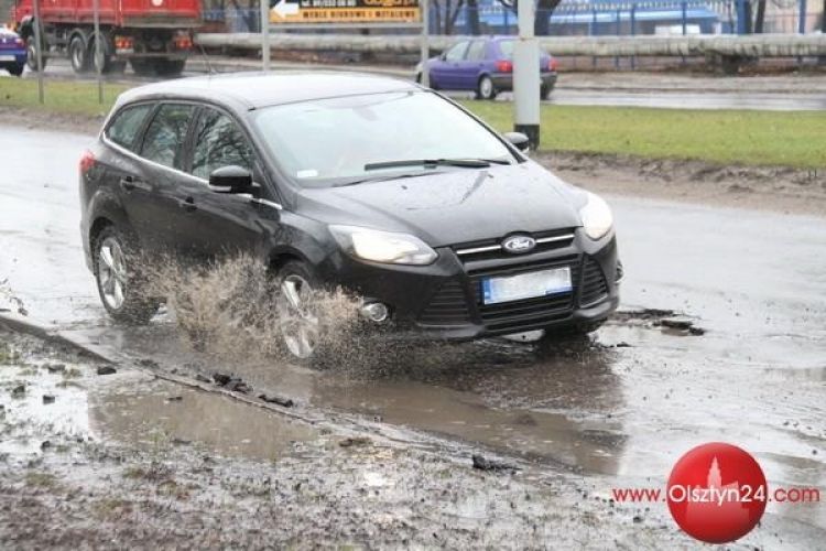 Dziury pojawiają się jak grzyby po deszczu