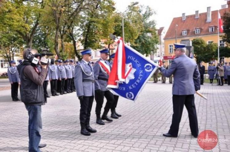 Policjanci z Kętrzyna otrzymali sztandar 