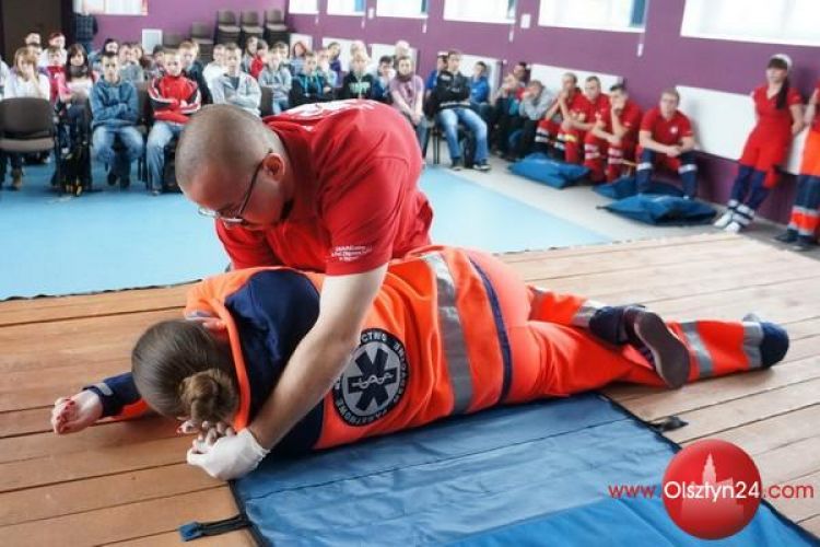 Szkolą się, żeby uratować komuś życie