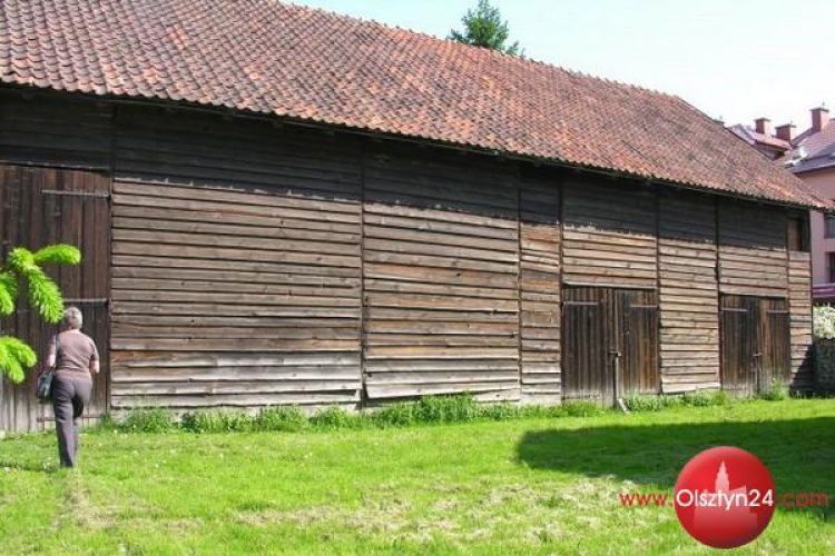 Targowisko w stodole