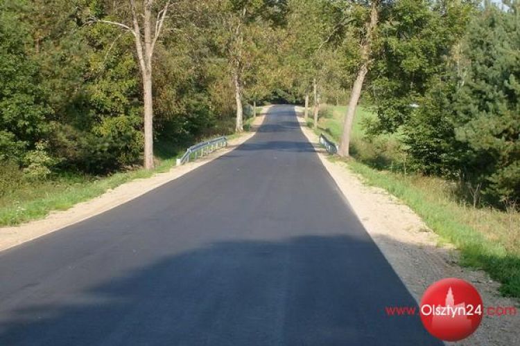 Ofensywa inwestycyjna na drogach powiatu