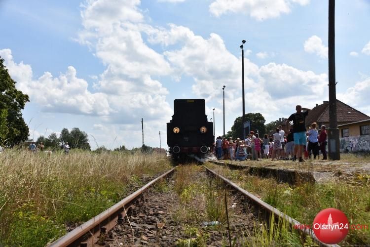 Zabytkowy parowóz w Biskupcu