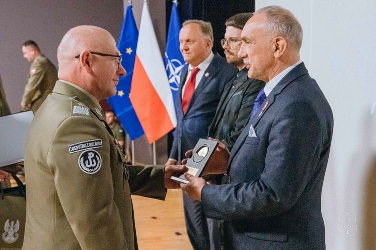 Firmy z Warmii i Mazur wśród laureatów konkursu „Pracodawcy Przyjaźni WOT”