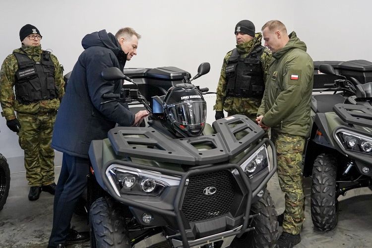 Quady i dron od samorządu województwa dla strażników granicznych