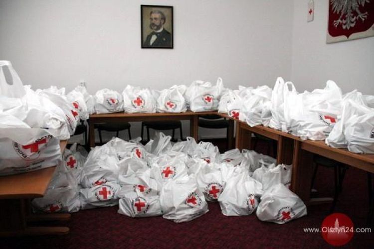 Dwieście paczek na Czerwonokrzyską Gwiazdkę
