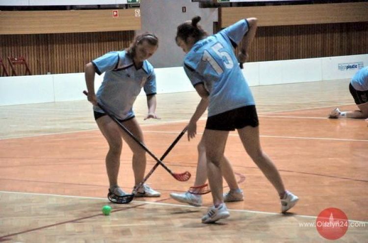 Unihokeistki z „Akademickiego” odzyskały mistrzowski tytuł