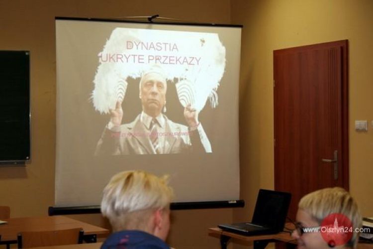 Naukowo o „Dynastii”