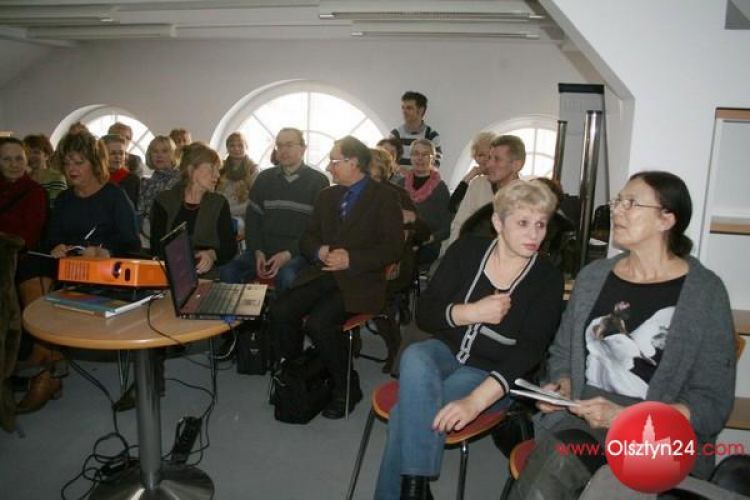 Sekrety blogowania czyli senior przed monitorem