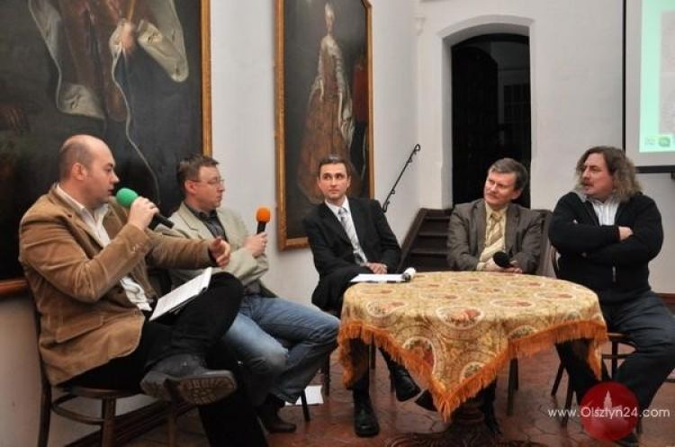 „Olsztyński Wehikuł Czasu” zawitał na jarmark