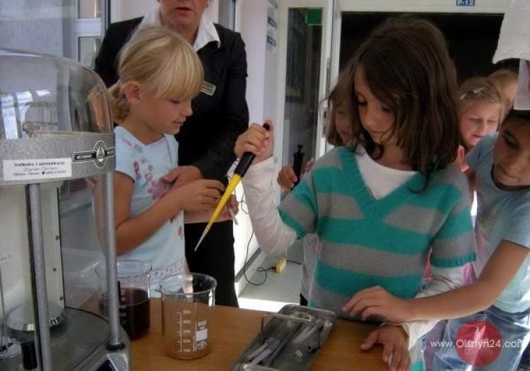 Uniwersytet Dzieci i nauka w popkulturze