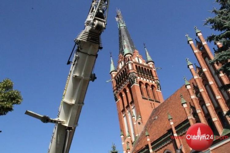 W sprawie krzyża na kościele NSPJ wszystko idzie zgodnie z planem