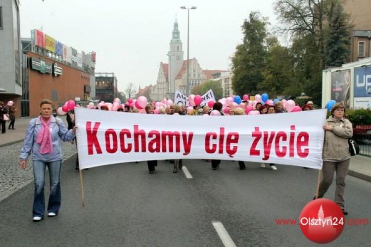 Marsz Różowej Wstążki przeszedł ulicami Olsztyna