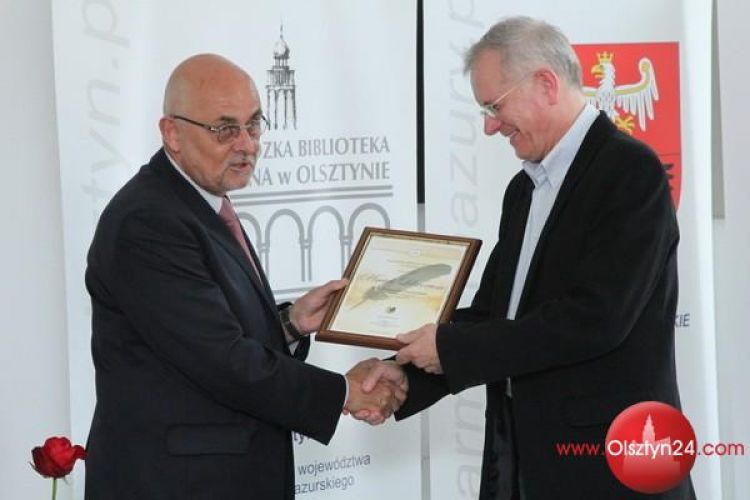 Wyróżnienia dla bibliotek i bibliotekarzy