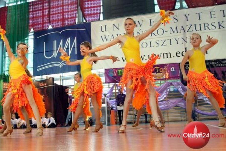 Przedszkolaki pokazały co potrafią na parkiecie