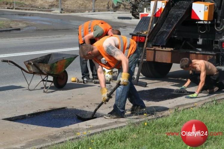 Skanska wyremontuje Pstrowskiego