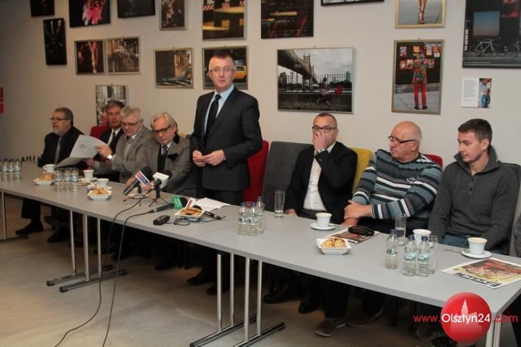 Powiększył się honorowy komitet poparcia Piotra Grzymowicza