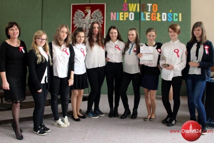 Chórzystki Gimnazjum nr 5 wyśpiewały I nagrodę