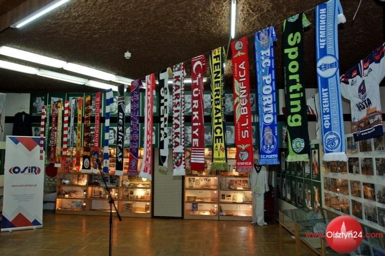 Szaliki piłkarskie pasją Piotra Bojarskiego