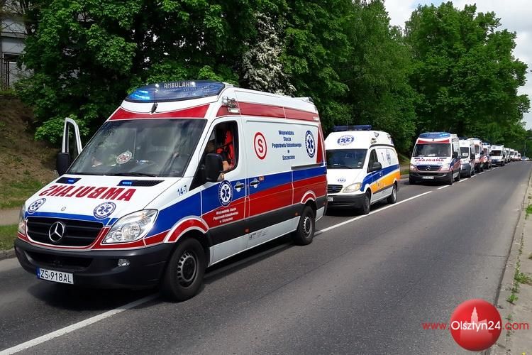 Parada karetek ulicami Olsztyna