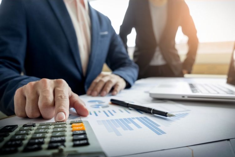 Jak rozmawiać z rekruterem o pieniądzach?