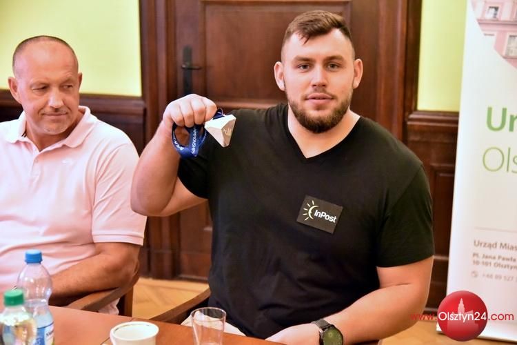 Srebrny medalista lekkoatletycznych Mistrzostw Europy gościem prezydenta Olsztyna