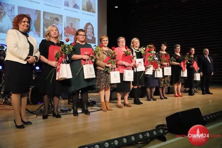 Pracownicy socjalni z Warmii i Mazur odebrali nagrody i  wyróżnienia
