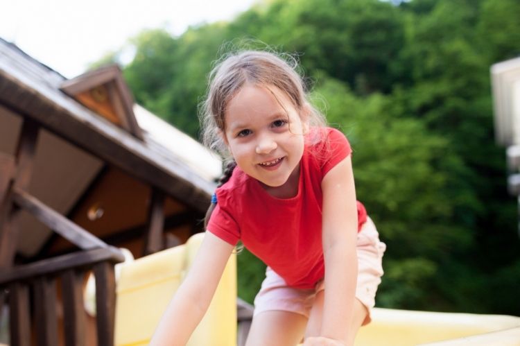 Gdzie najlepiej szukać ogrodowego wyposażenia dla dzieci?