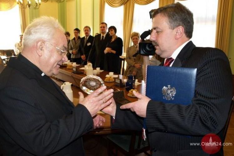 Wojewoda wręczył statuetki „Amicus Bonus”