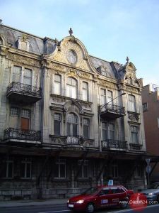 Kamienica przy placu Bema (2)