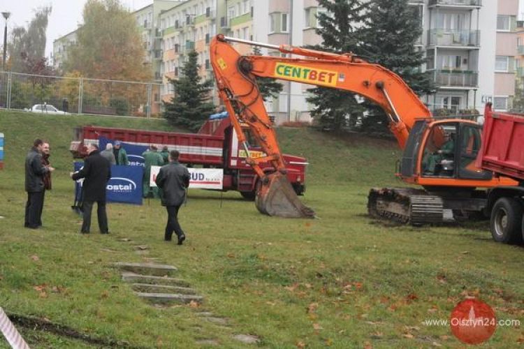 Ruszyła budowa basenu