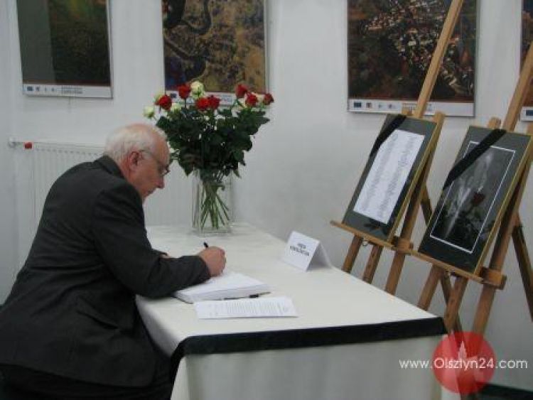 Radni Powiatu oddali hołd tragicznie zmarłym