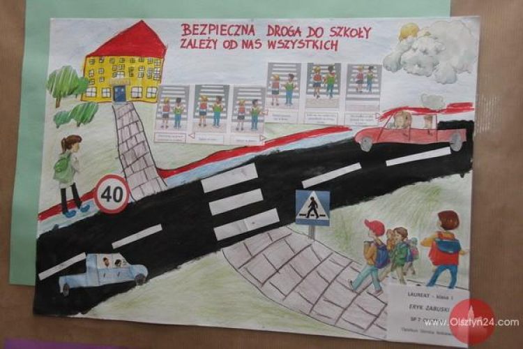 Młodzi plastycy odebrali nagrody od policjantów