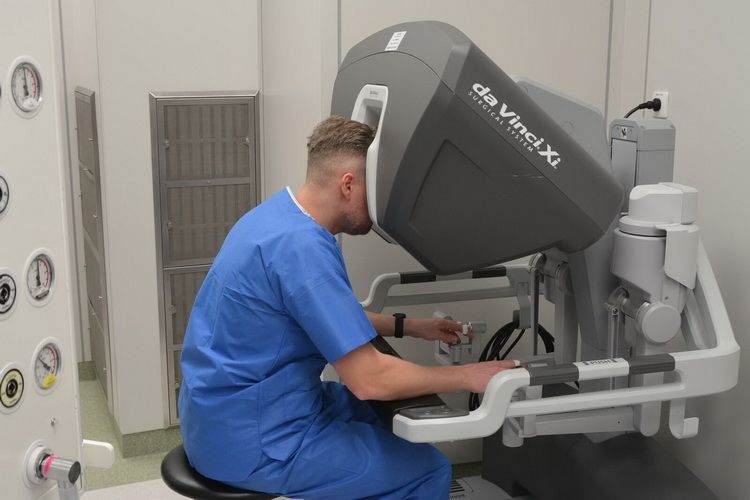 Robot da Vinci już pracuje dla pacjentów szpitala miejskiego w Olsztynie