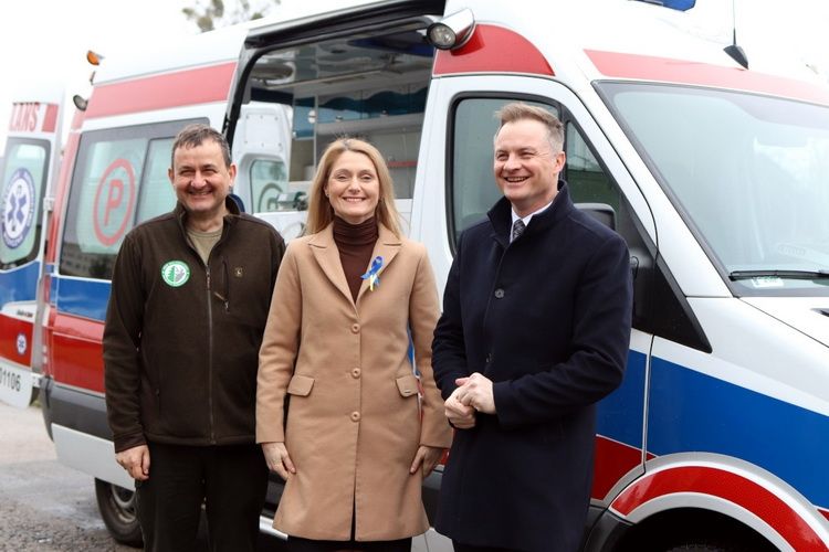 Kolejny ambulans z Warmii i Mazur pojedzie do Ukrainy