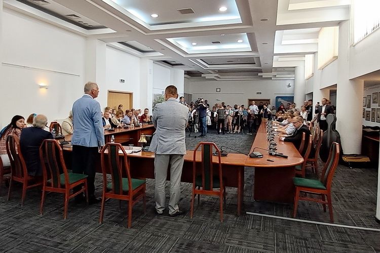 Co jest grane w szkole muzycznej w Dywitach?