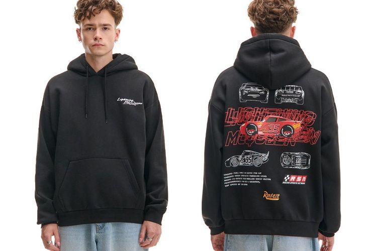 Dla każdego: uniwersalny all black