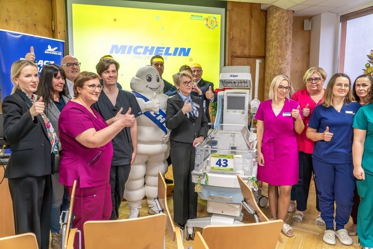 Nowoczesny inkubator hybrydowy przekazany szpitalowi dziecięcemu w Olsztynie