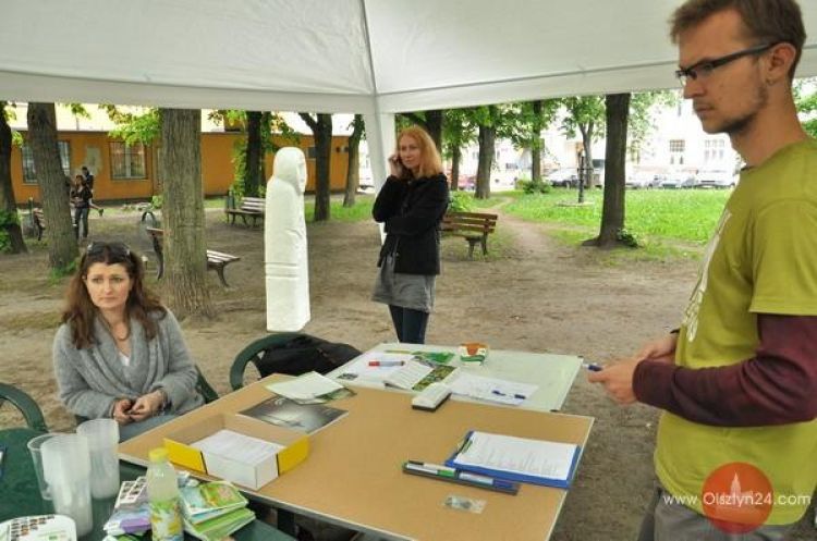 Konsultacje społeczne pod chmurką