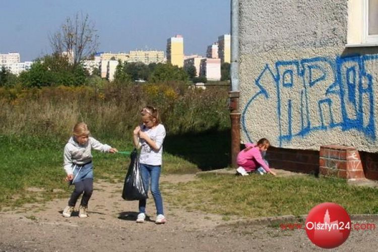 Uczniowie z SP 30 wzięli udział w kampanii „Sprzątanie Świata”
