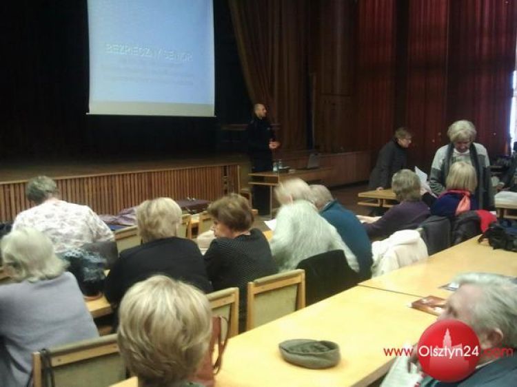 Policjanci przeprowadzili działania w ramach programu „Bezpieczny Senior”