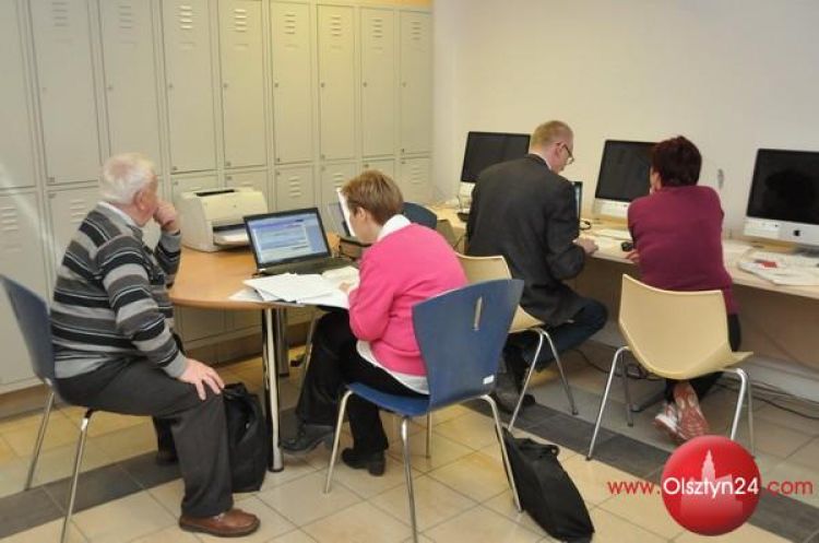 Wyślij PIT@ w bibliotece
