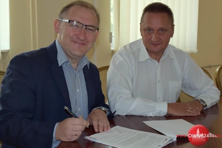 Laptopy dla uczniów powiatowych szkół