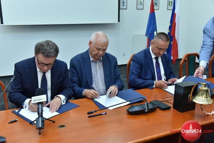 Kolejne warmińskie kapliczki odzyskają dawny blask. Porozumienie w tej sprawie podpisane