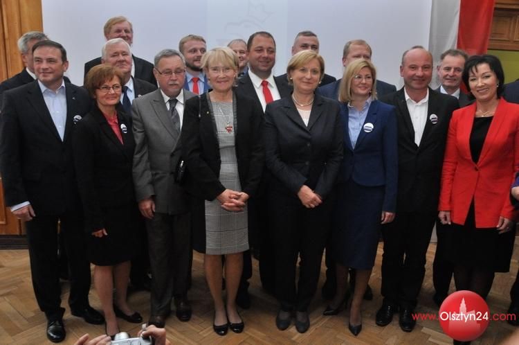 Prawo i Sprawiedliwość zaprezentowało listy wyborcze 