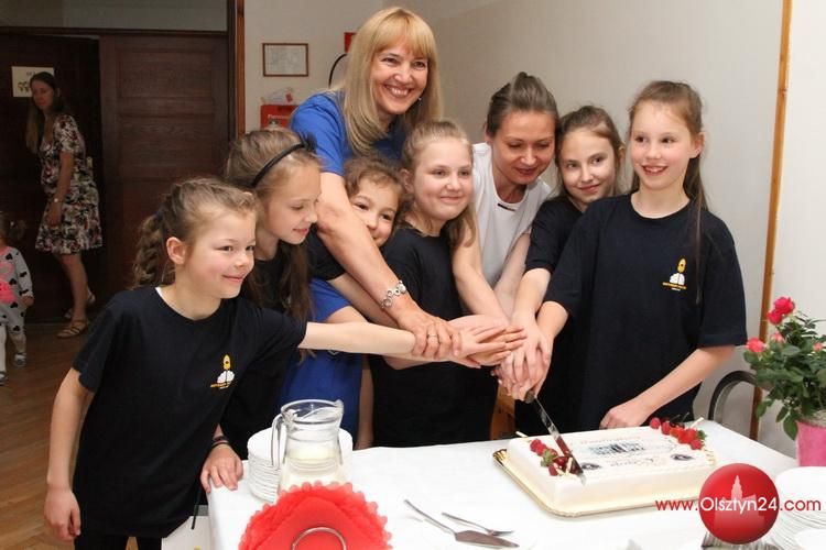 Odyseuszki z „Dwójki” podziękowały sponsorom