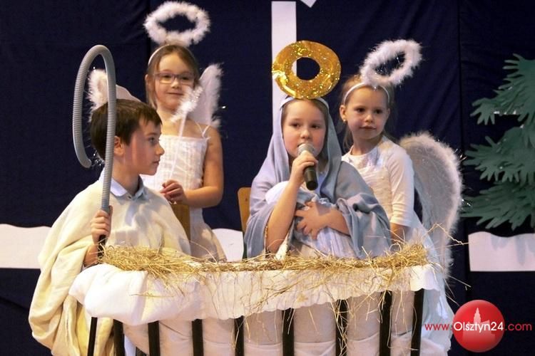 Olsztyńskie przedszkolaki na jasełkach w Szkole Podstawowej nr 14