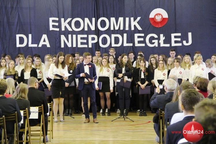 W Ekonomiku otwarto wystawę „W drodze do Niepodległości”