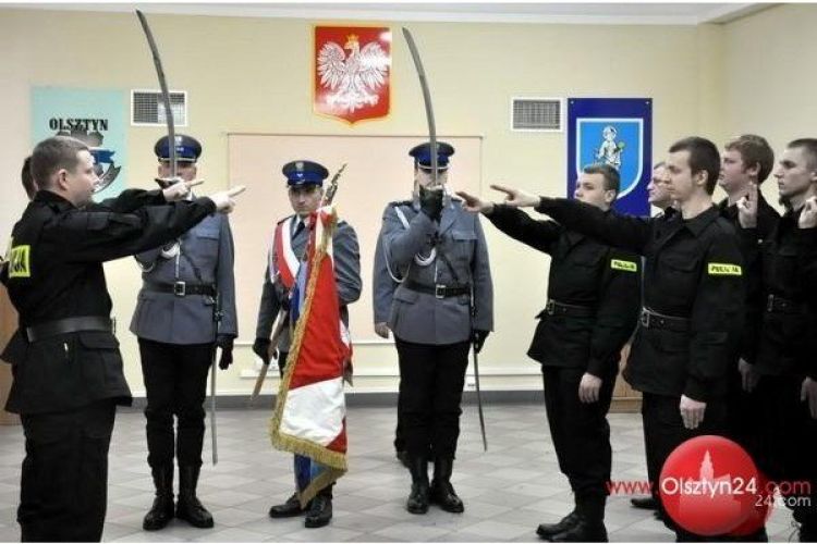 Ślubowanie nowoprzyjętych policjantów
